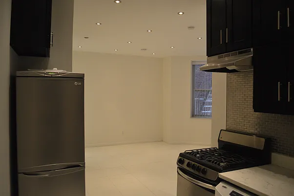 Rented by CoSo Apartments | media 18