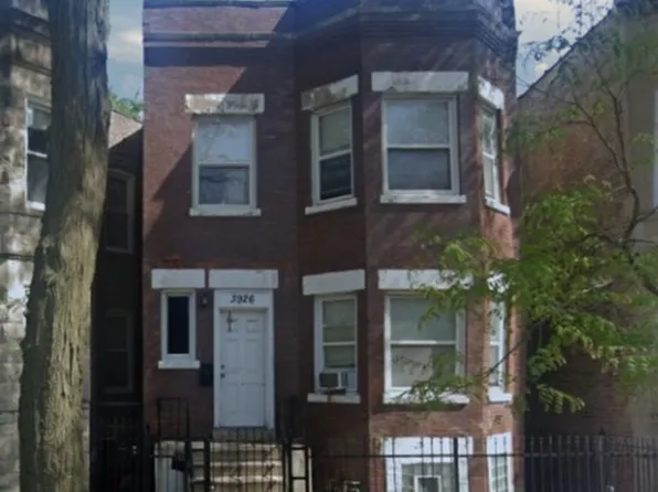 3926 W Flournoy St, Chicago, IL 60624