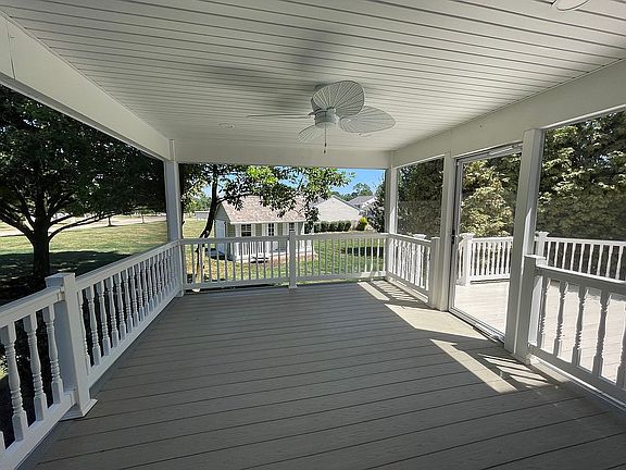 Screened porch with addition