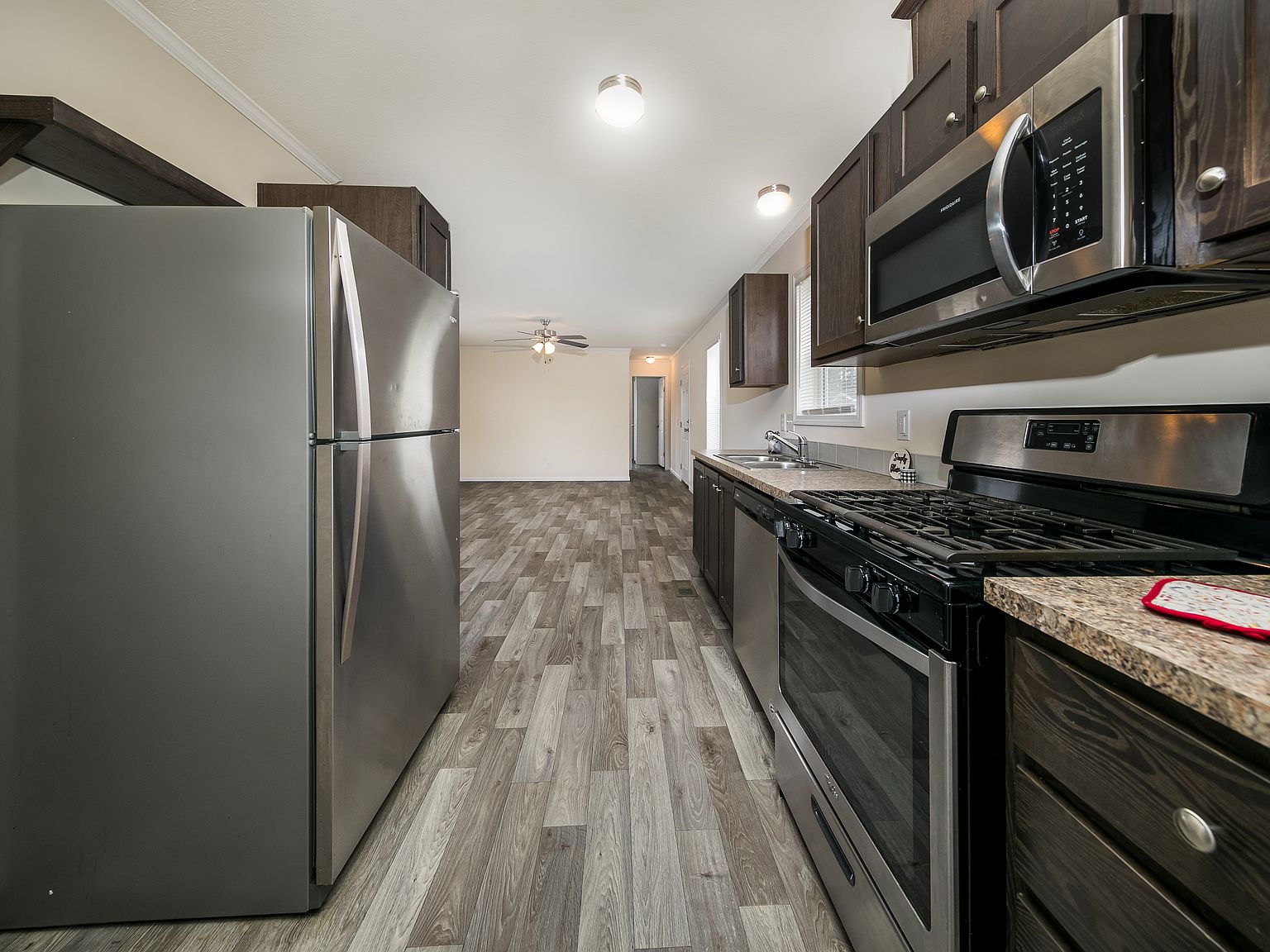 16216 Notre Dame St, Clinton Township, MI 48038 Zillow