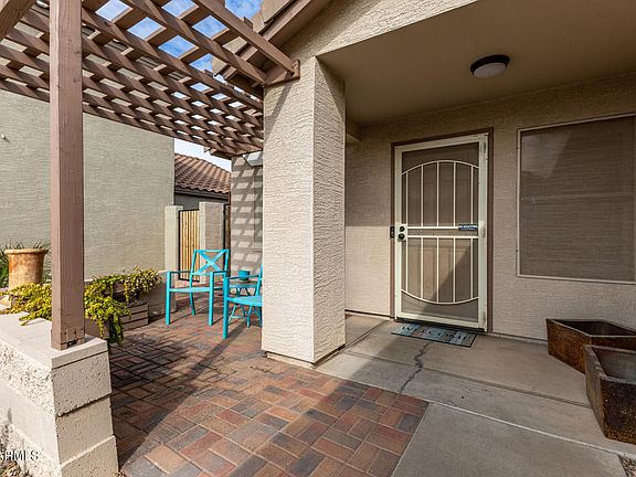 3rd image of 2062 E ARABIAN Drive