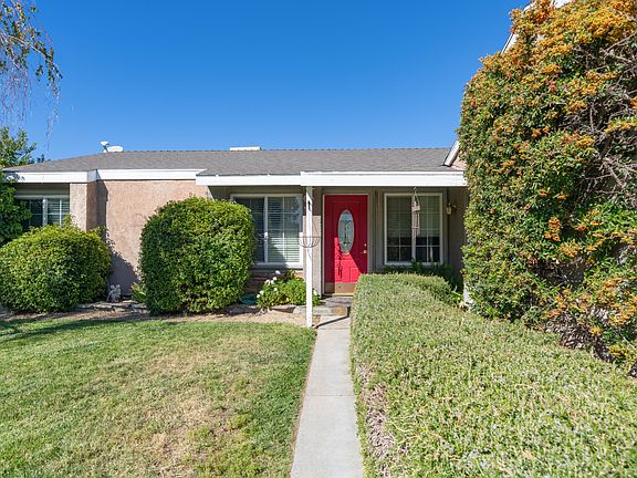 3rd image of 3133 Larwood Dr