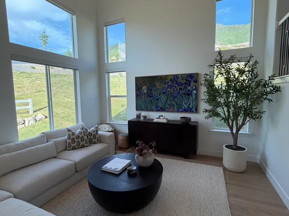 588 W 4500 S, Mapleton, UT