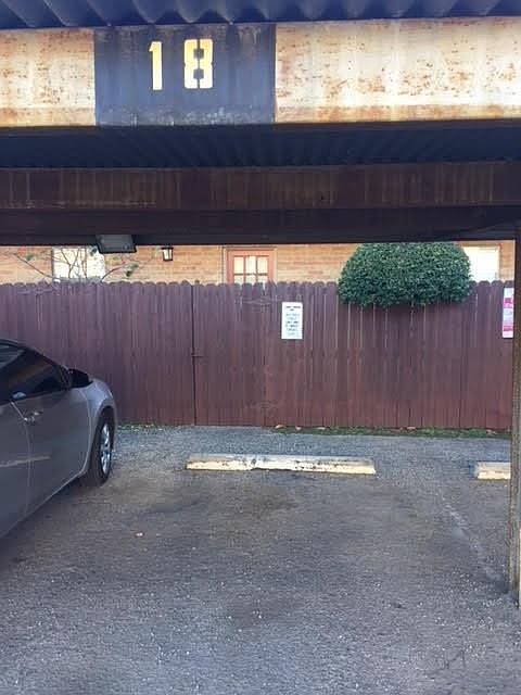 1st image of 4211 Newton Ave APT 109