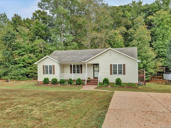 2nd image of 15603 Corte Castle Pl