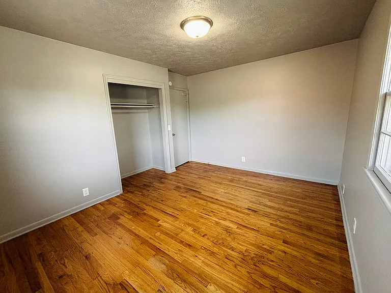 4686 Kansas Ave — Photo 10