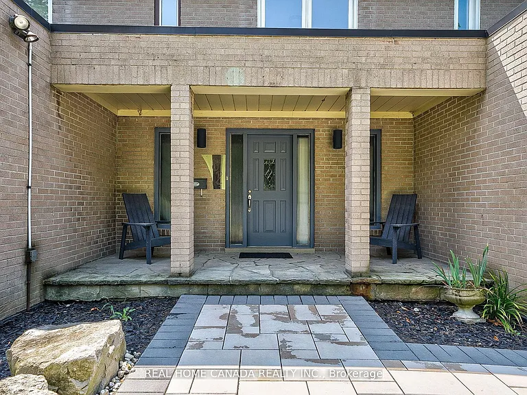 82 Arkendo Dr — Photo 2