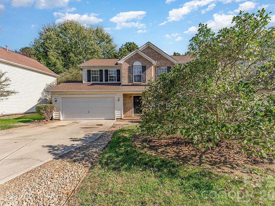 1st image of 9824 Dauphine Dr