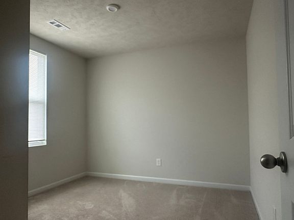 3rd image of 3307 Stafford Dr