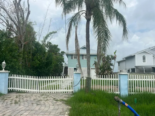 3528 W Shell Point Rd, Ruskin, FL 33570