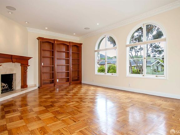 4th image of 260 Dorantes Ave