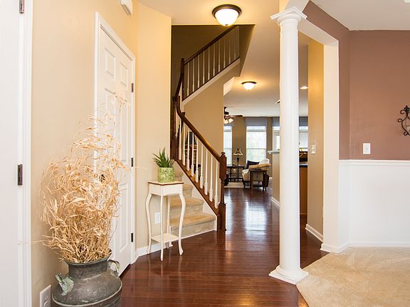 3rd image of 9226 Lenox Pointe Dr