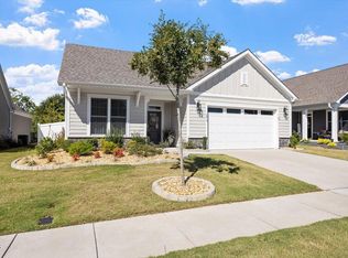 1812 Pinecliff Ct, Fuquay Varina, NC 27526