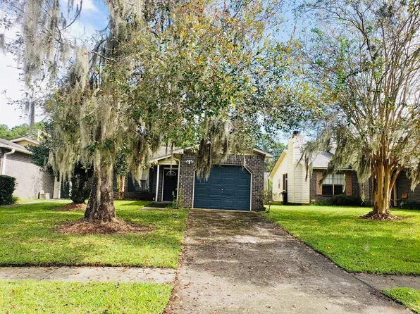 414 Erskine St #B, Ladson, SC 29456