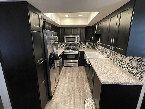 3rd image of 3930 Centre St #102-1
