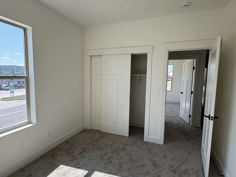 17 Grove Ln — Photo 19
