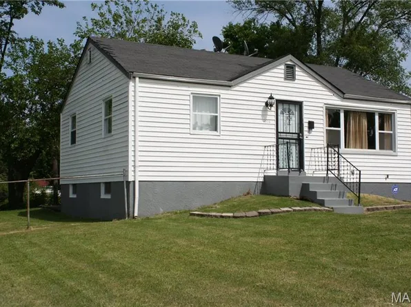 6006 Cascade Dr, Saint Louis, MO 63134