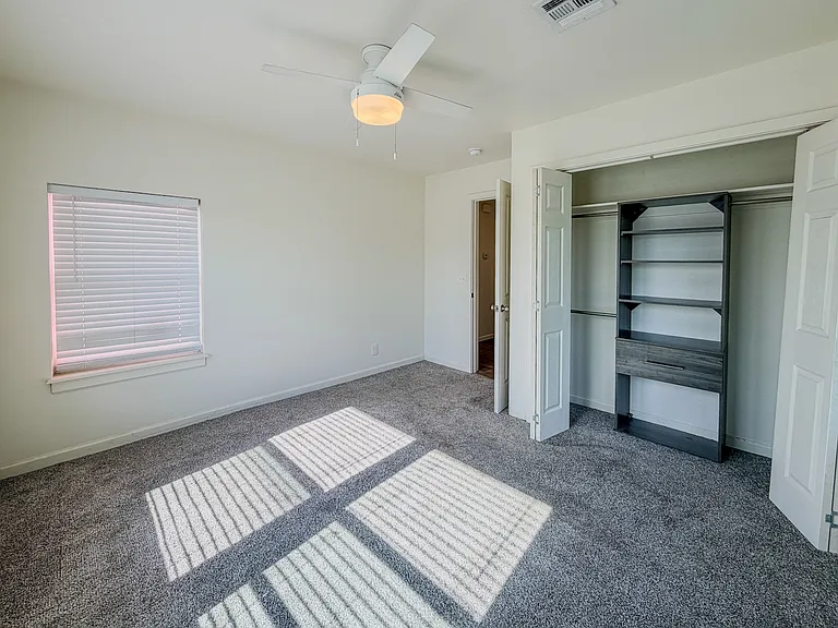 114 W Morgan St — Photo 11