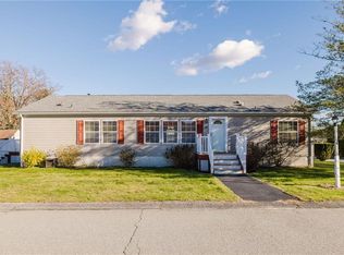 38 Hummingbird Ln, Tiverton, RI 02878