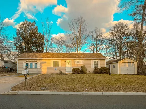4 Spruce Road, Howell, NJ 07731