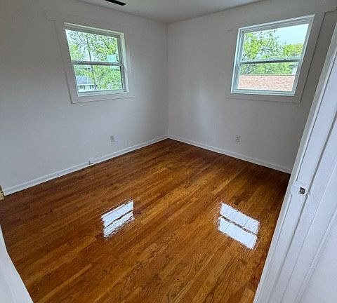 2nd image of 1893-1895 Holburn Ave #2