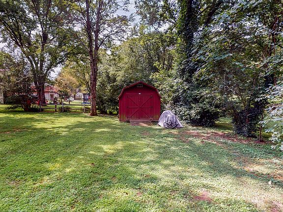 5th image of 4905 Monterey Dr