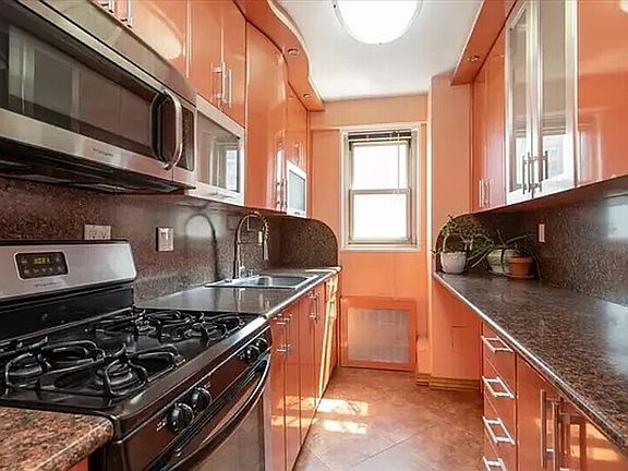 4th image of 460 Neptune Ave APT 16F