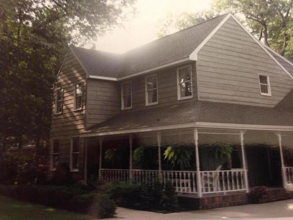 1st image of 1481 Brookwood Dr