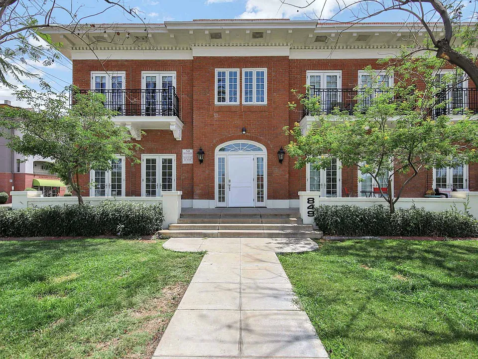 245 W Roosevelt St #101