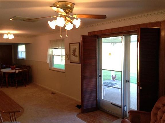 4th image of 1007 Hazel Ave