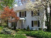 1st image of 510 Larchmont Dr