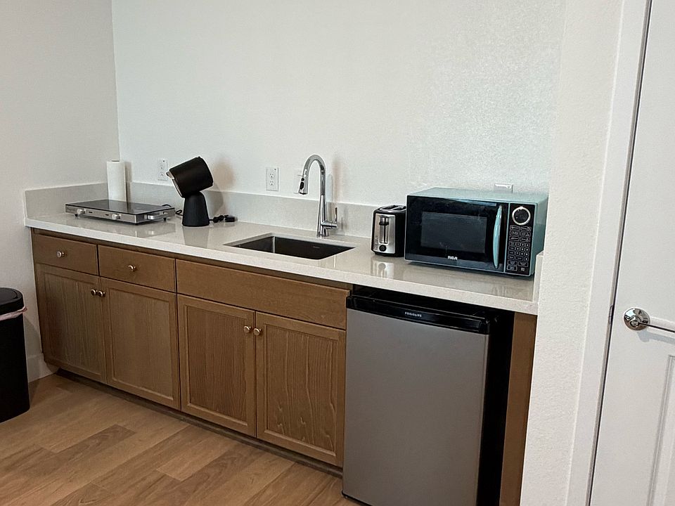 1st image of 1409 Marmo Cir
