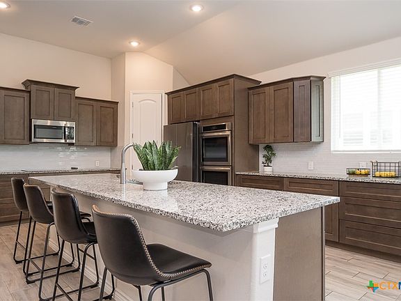 5th image of 8409 Ridge Crest Dr