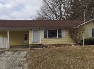 1812 Syrcle Dr, Danville, IL 61832