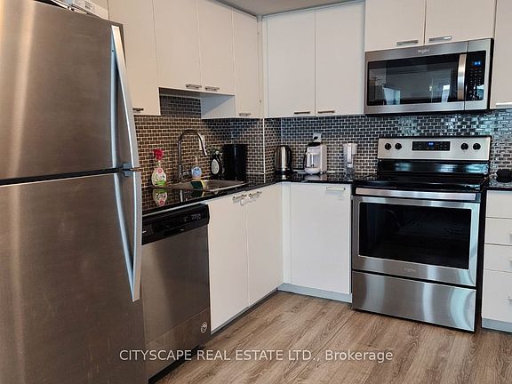 3rd image of 2152 Lawrence Ave E #606