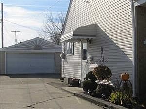 4th image of 105 S Creek Dr