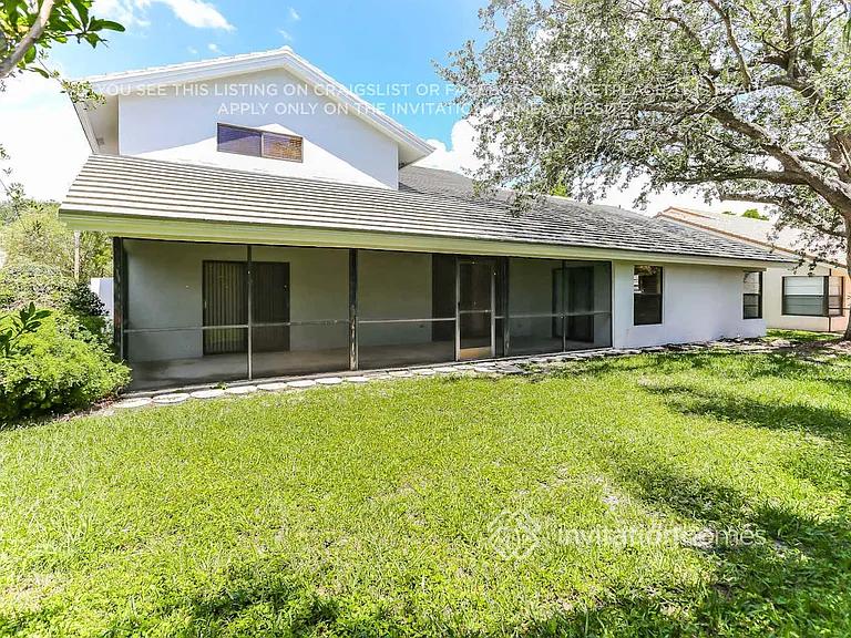 1871 NW 107th Ter — Photo 18