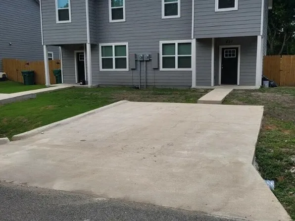 529 E Ball St, Whitewright, TX