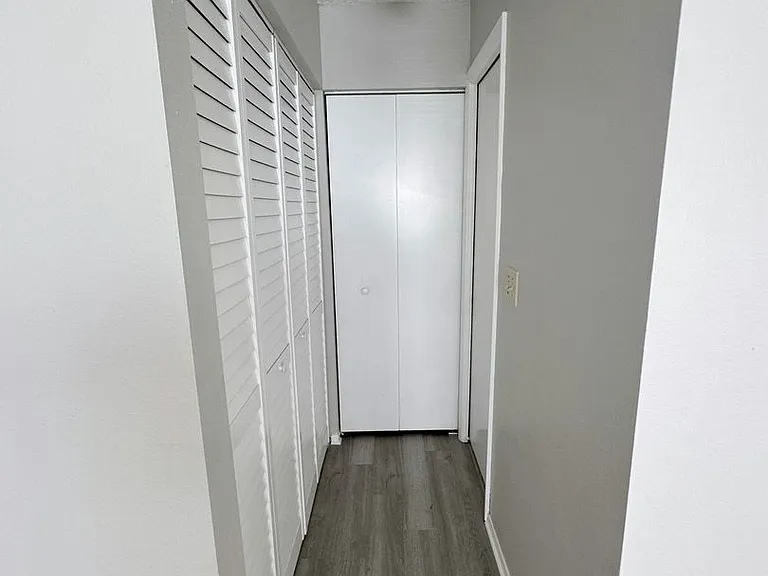 5401 Britwell Ct — Photo 13