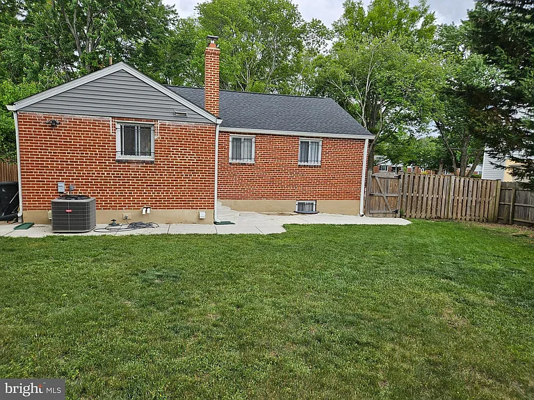 11102 Bucknell Dr — Photo 13