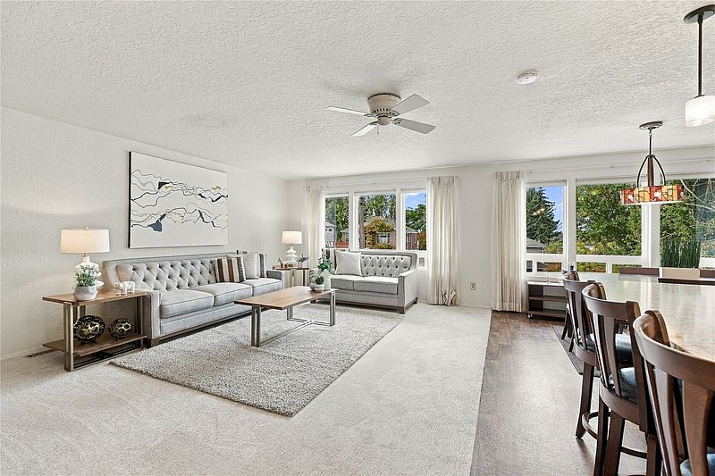 4th image of 9526 4th Avenue NE