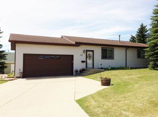1507 16th St NW, Minot, ND 58703
