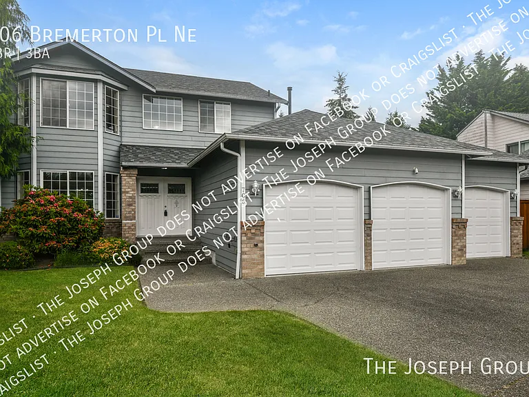 706 Bremerton Pl NE — Photo 1