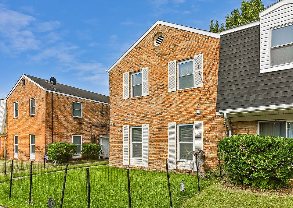 1st image of 5922 W Hastings Arch