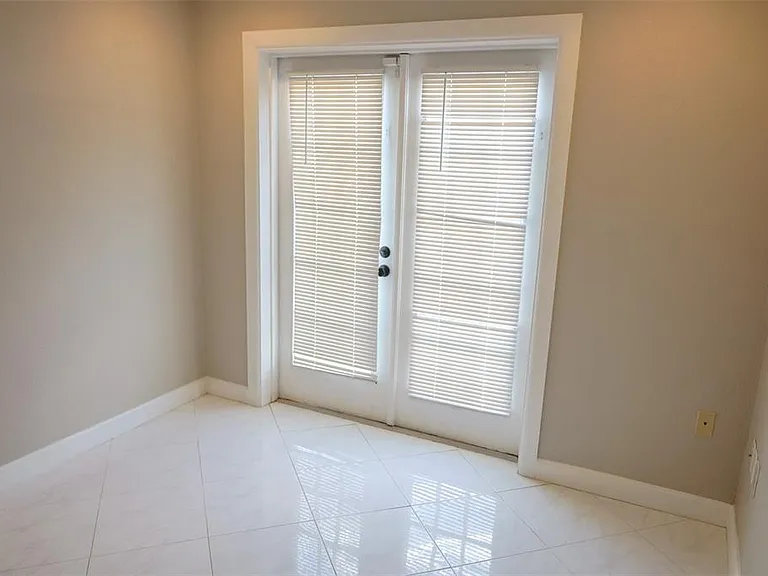 3121 Bordeaux Ln — Photo 27