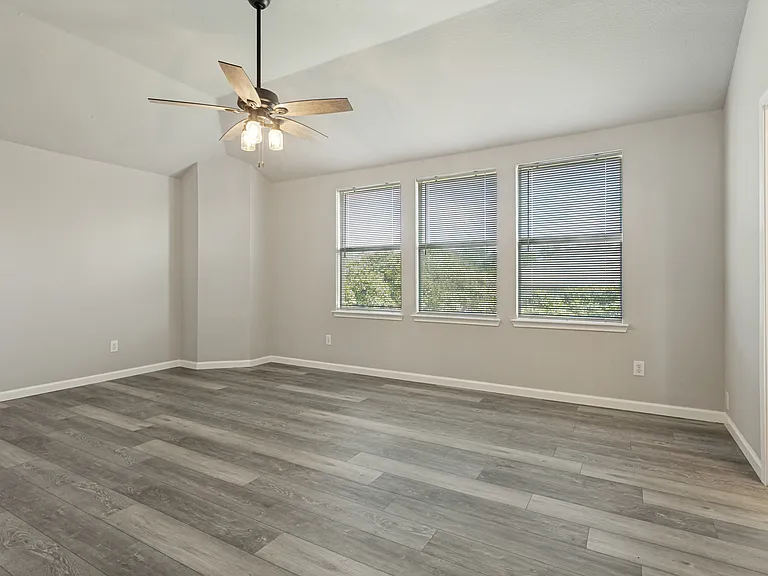 1817 Heron Dr — Photo 28
