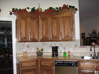 5th image of 3818 Old Vine Way