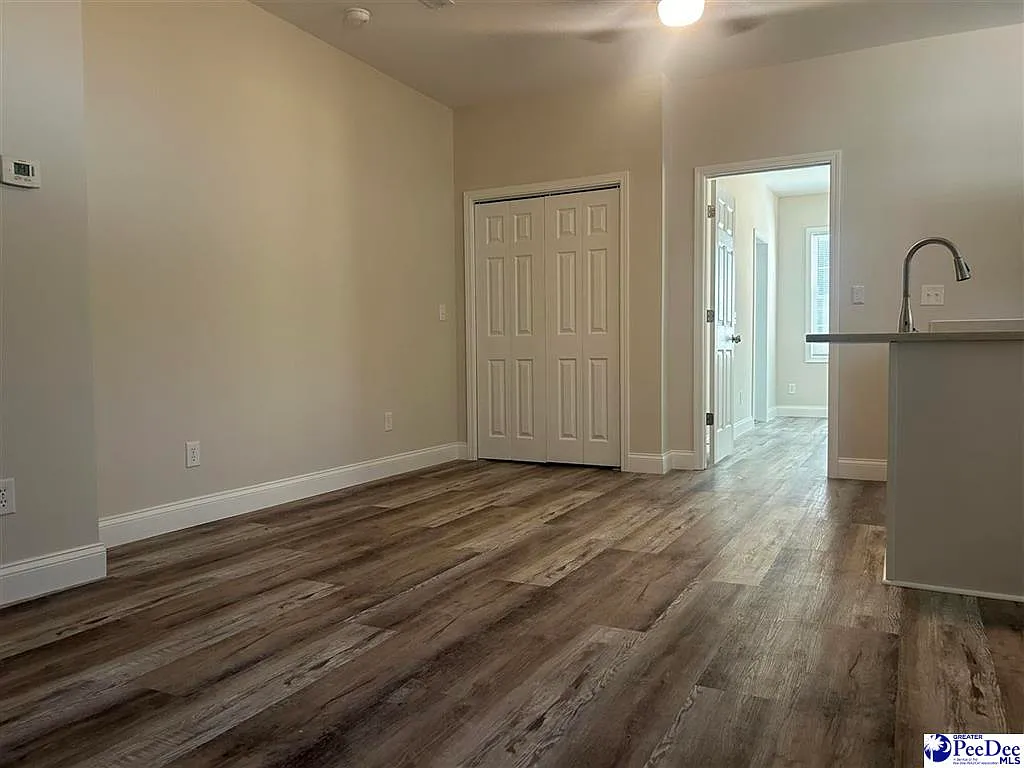 710 Gregg Avenue - B — Photo 3
