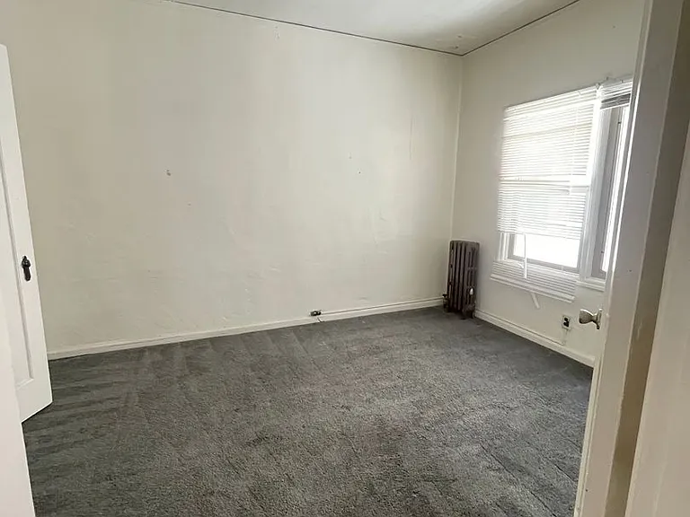 2516 Piedmont Ave — Photo 37