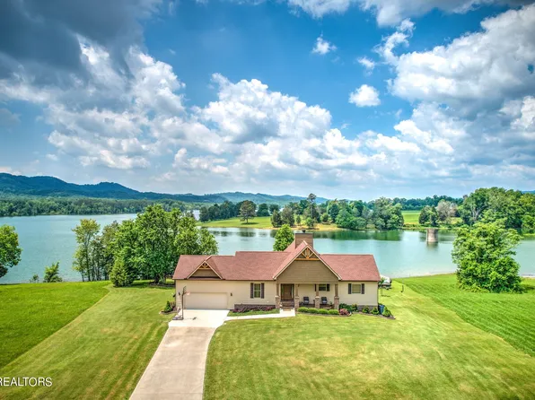 296 Shields Crossing Dr, Bean Station, TN 37708